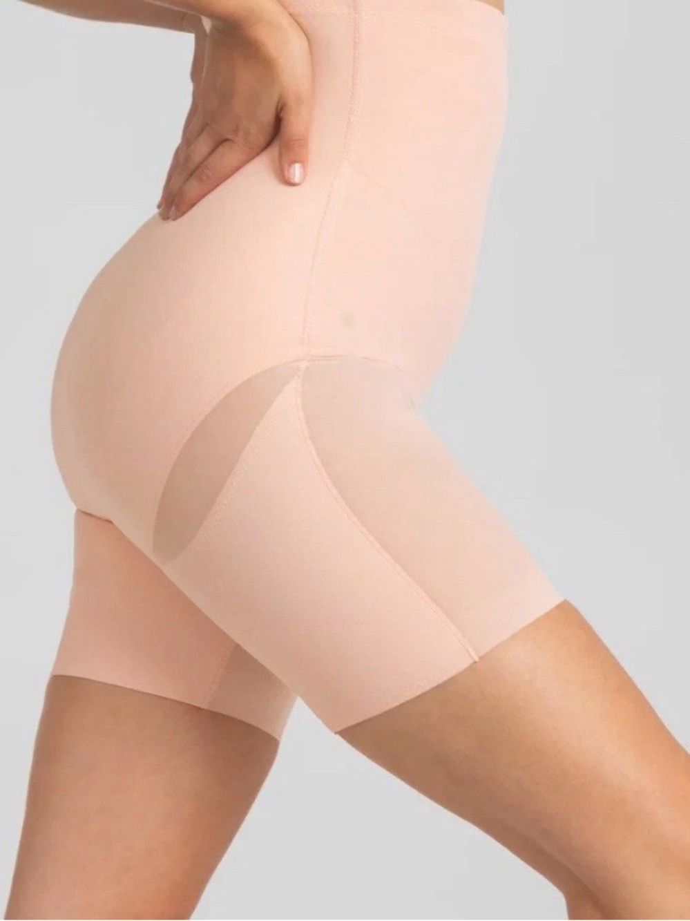 New HoneyLove SuperPower Short
Women Sz Large Rose Tan Shapewear All Over Nude